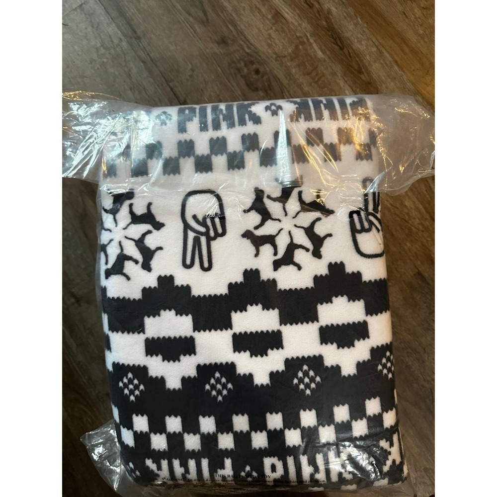 Pink peace black and‎ white Sherpa blanket Victoria secret